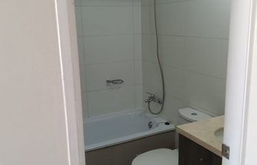 Luminoso Departamento Frente Al Metro, En Venta