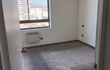 Luminoso Departamento Frente Al Metro, En Venta