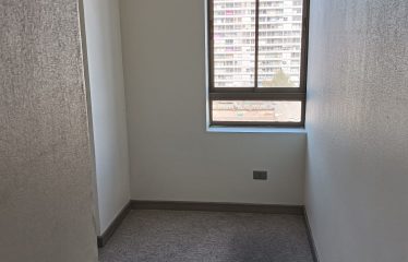 Luminoso Departamento Frente Al Metro, En Venta