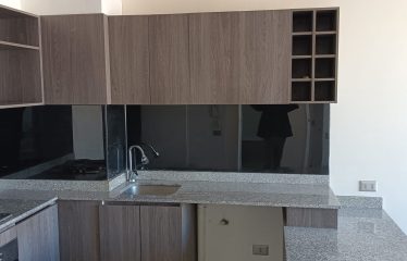 Luminoso Departamento Frente Al Metro, En Venta