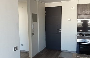 Luminoso Departamento Frente Al Metro, En Venta