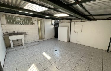 Casa Comercial En Arriendo En Vitacura