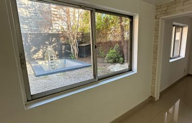 Casa Comercial En Arriendo En Vitacura