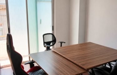 Edificio de oficinas de 4 pisos en Santiago Centro