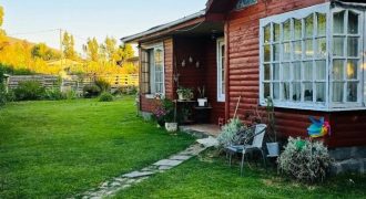 Hermosa Parcela con casa principal dos cabañas adicionales