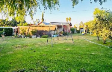 Hermosa Parcela con casa principal dos cabañas adicionales