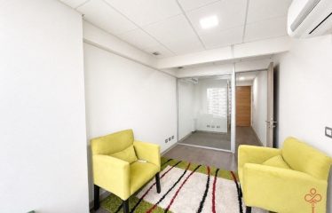 Cómoda y funcional oficina en Las Condes