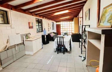 Casa en Venta | Amplios Espacios y Gran Potencial