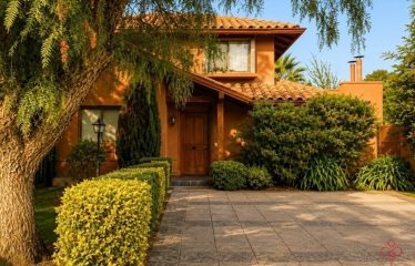 Casa de 2 pisos en Valle Norte de Chamisero