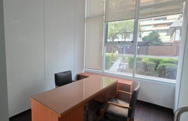 Excelente oficina, sector Parque Arauco