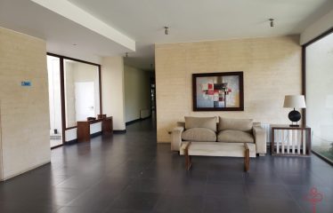 Departamento de 3 dormitorios con terraza en Vitacura