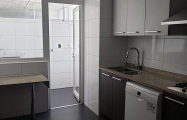 Departamento de 3 dormitorios con terraza en Vitacura