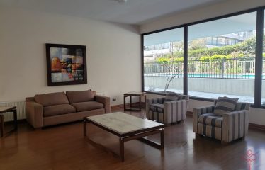 Departamento de 3 dormitorios con terraza en Vitacura