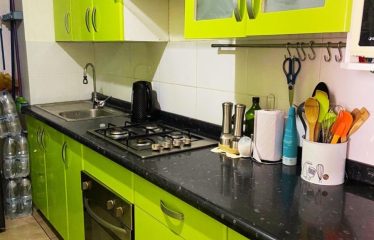 A pasos del Metro, cómodo y funcional