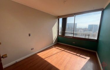 Departamento de 4 dormitorios con terraza en Las Condes