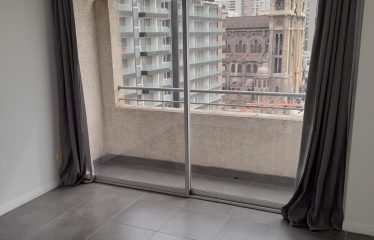 Estudio en piso 10, Santiago Centro