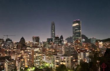 Casa con jardín y piscina en El Golf, Las Condes
