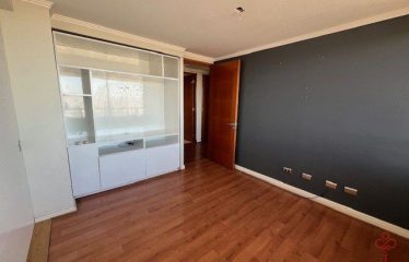 Departamento de 4 dormitorios con terraza en Las Condes