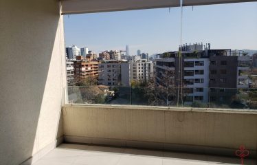 Departamento de 3 dormitorios con terraza en Vitacura