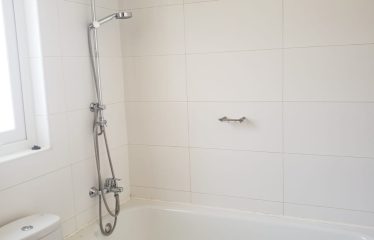 Departamento de 3 dormitorios con terraza en Vitacura